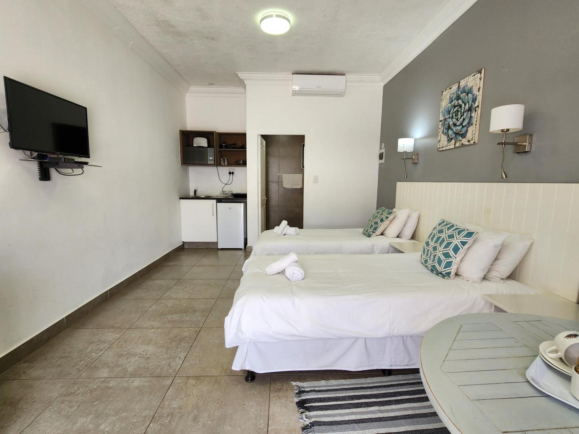 Hippo Lodge Apartments Saint Lucia Estuary Екстериор снимка