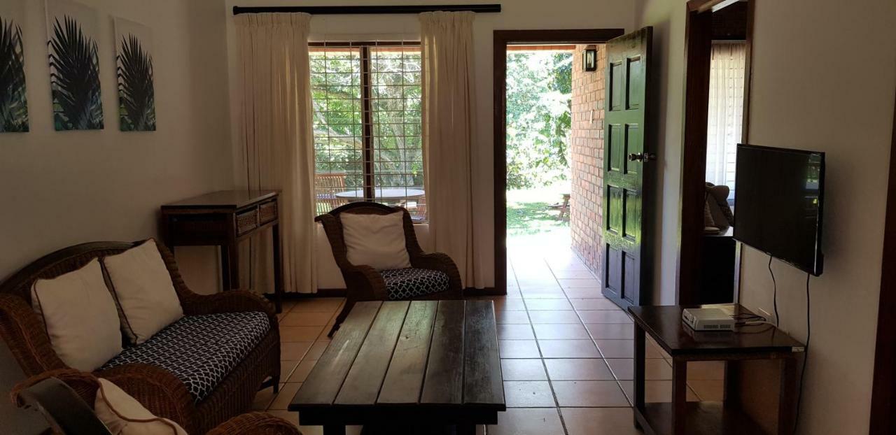 Hippo Lodge Apartments Saint Lucia Estuary Екстериор снимка
