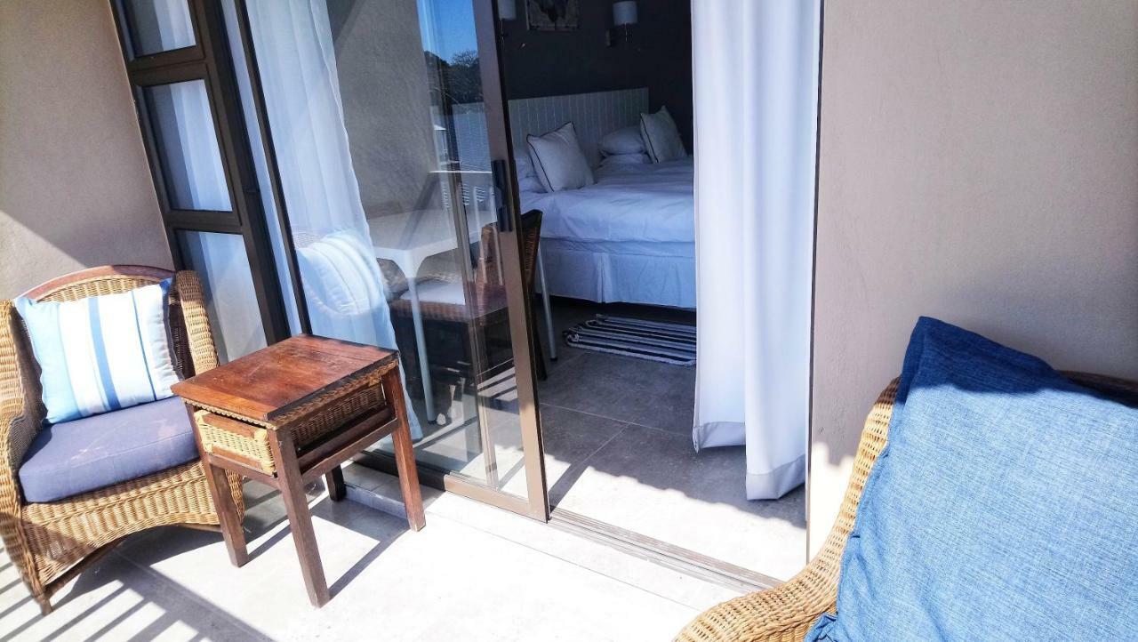 Hippo Lodge Apartments Saint Lucia Estuary Екстериор снимка