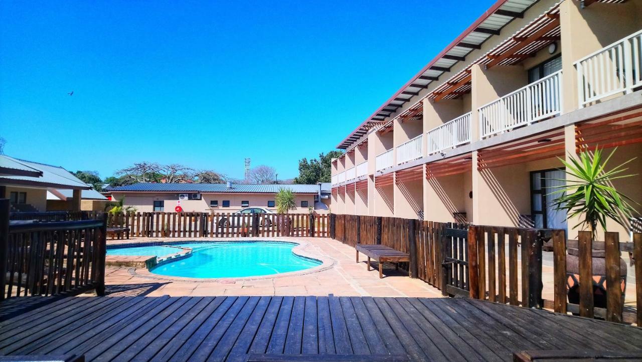 Hippo Lodge Apartments Saint Lucia Estuary Екстериор снимка